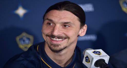 "مرحبًا سأعود".. إبراهيموفيتش يلمح لعودته إلى إسبانيا